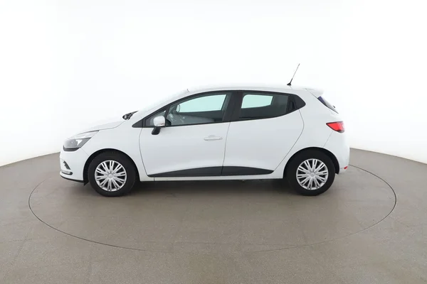 Renault Clio (2018) — foto 9 van 16