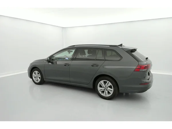 VOLKSWAGEN Golf VIII SW (2022) — foto 36 van 36