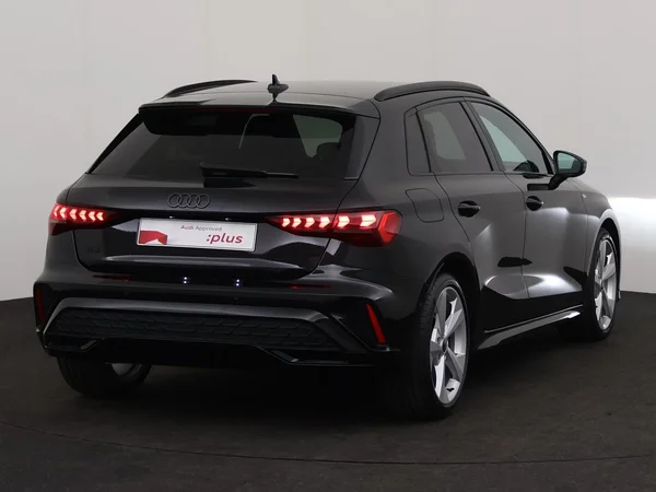 AUDI A3 Sportback (2025) — foto 9 van 18