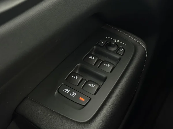 VOLVO XC60 (2022) — foto 20 van 32