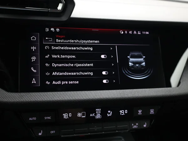 AUDI A3 Sedan (2025) — foto 15 van 25