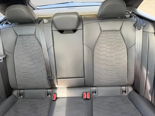 AUDI A6 Avant e-tron (2025) — foto 11 van 21