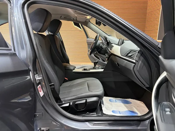 Bmw 316 (2017) — foto 9 van 24