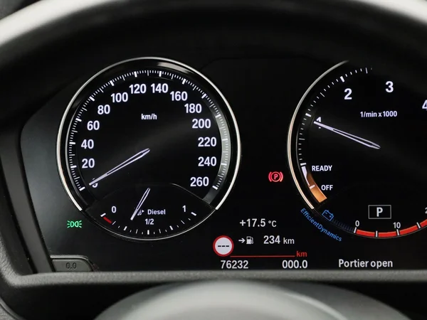 BMW X2 (2022) — foto 37 van 38