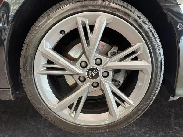 AUDI A3 Sportback (2024) — foto 20 van 28