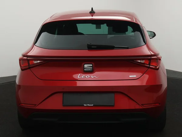 SEAT Leon e-Hybrid (PHEV) (2020) — foto 14 van 23