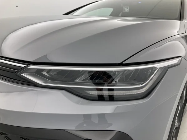 VOLKSWAGEN Golf VIII (2025) — foto 18 van 36