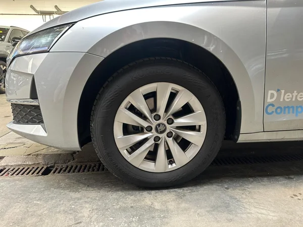 SKODA Octavia SW (2025) — foto 14 van 22