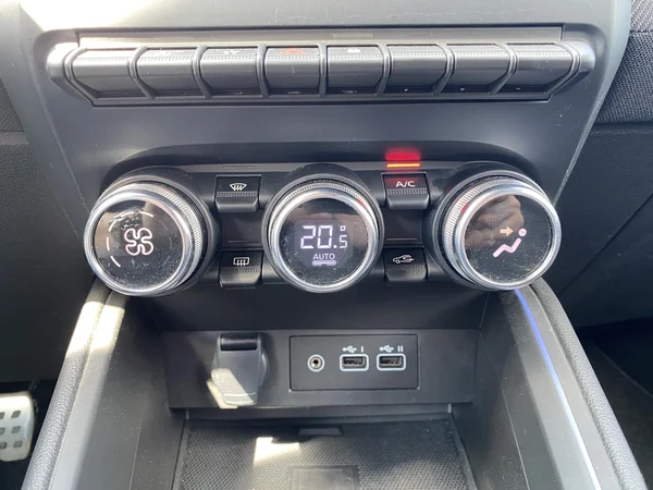 Renault Clio (2024) — foto 11 van 20