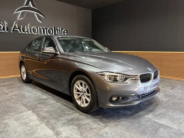 Bmw 316 (2017) — foto 18 van 24