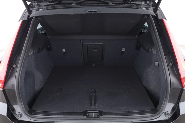 Volvo XC40 (2024) — foto 8 van 16