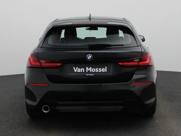 BMW 1 Reeks (2022) — foto 39 van 43