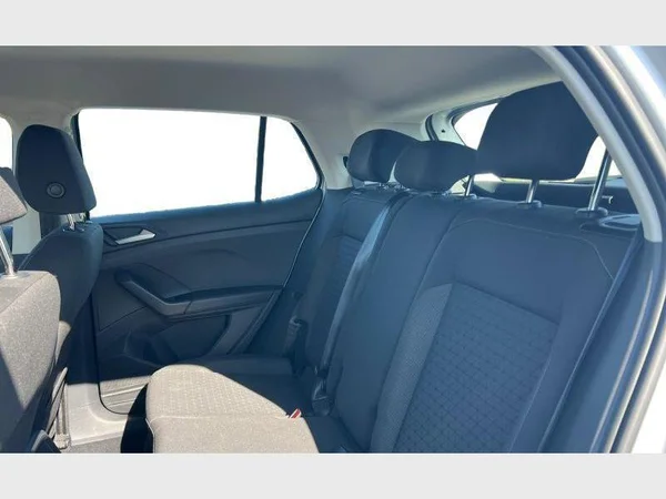 Volkswagen T-Cross (2023) — foto 15 van 23