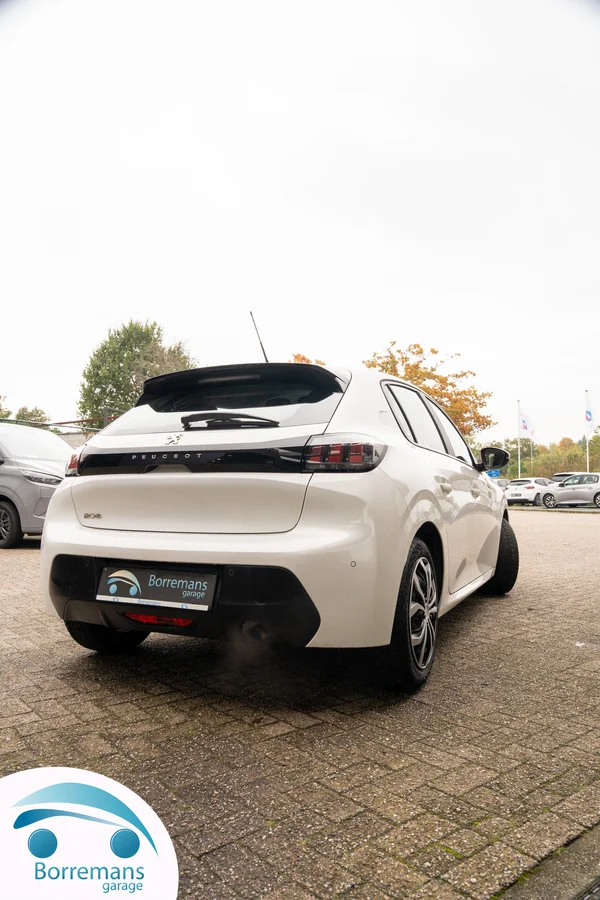 Peugeot 208 (2021) — foto 37 van 38