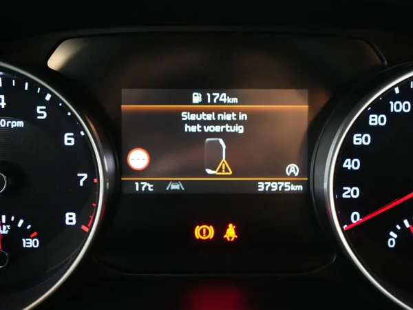 Kia XCeed (2024) — foto 27 van 28