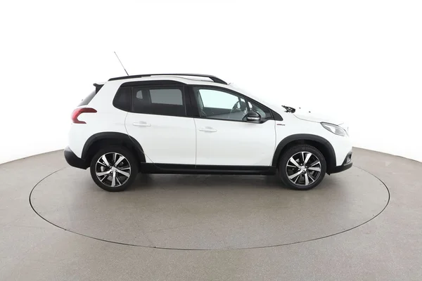Peugeot 2008 (2008) — foto 13 van 16