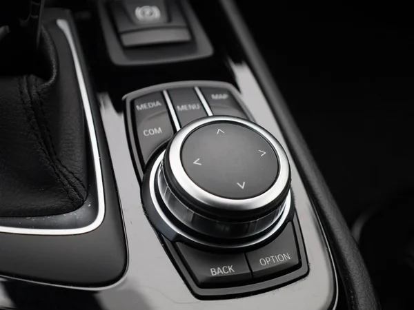BMW 2 Reeks (2022) — foto 15 van 41