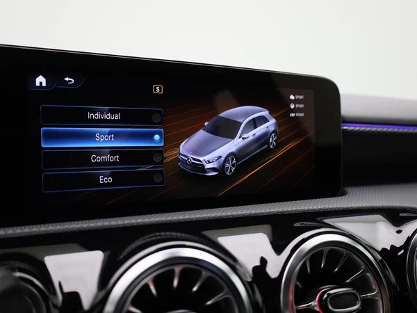 Mercedes-Benz A-Klasse (2022) — foto 22 van 44