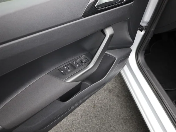 VOLKSWAGEN Polo (2022) — foto 5 van 19