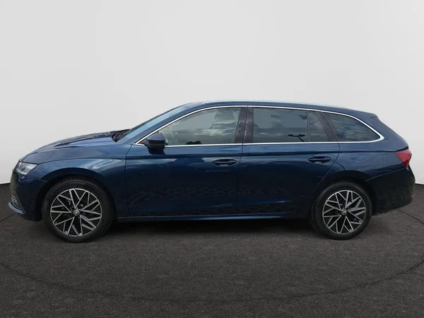 SKODA Octavia Combi (2021) — foto 12 van 24