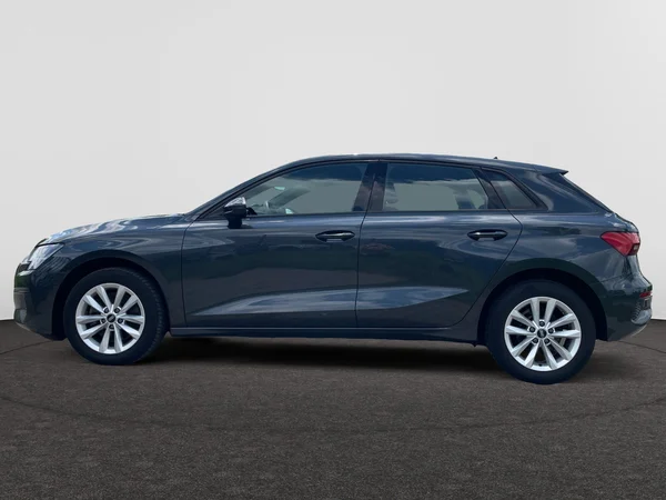 AUDI A3 Sportback (2021) — foto 2 van 22