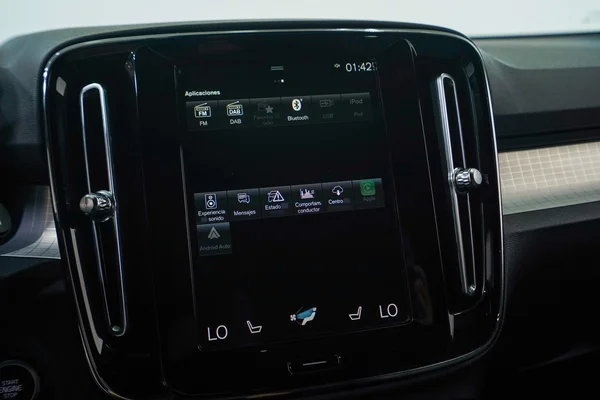 Volvo XC40 PHEV (2022) — foto 21 van 42
