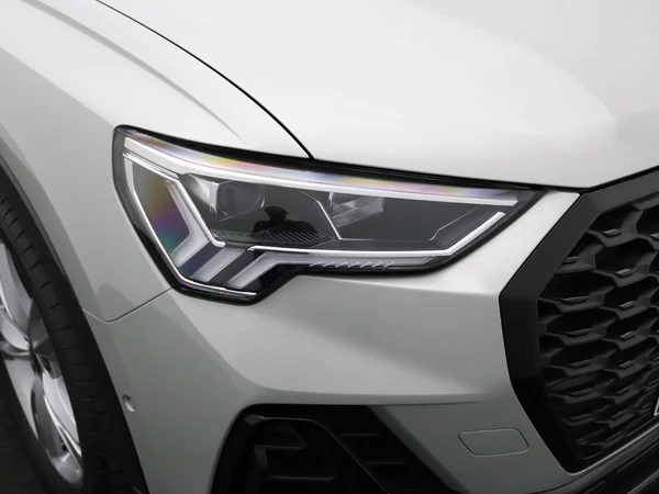 AUDI Q3 Sportback (2025) — foto 14 van 26