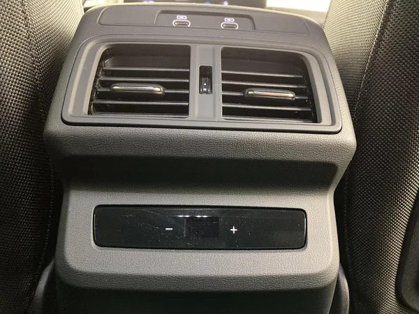 AUDI Q5 (2025) — foto 9 van 36
