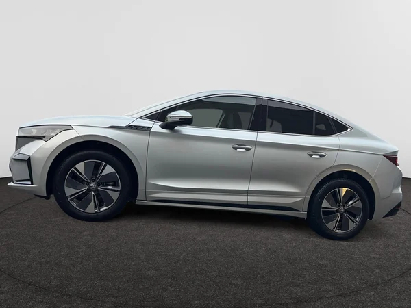 SKODA Enyaq Coupé (2024) — foto 12 van 24