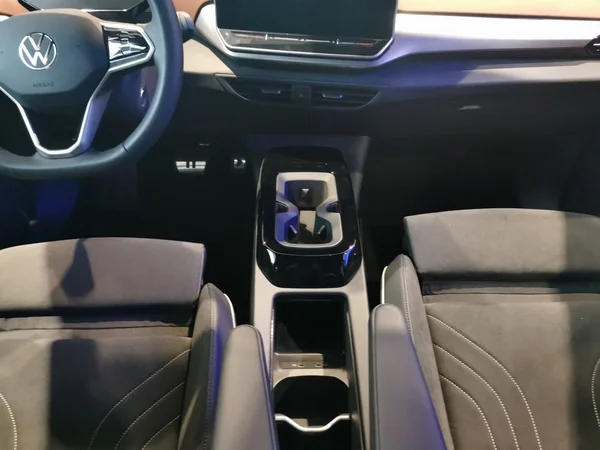 VOLKSWAGEN ID.5 (2026) — foto 6 van 16