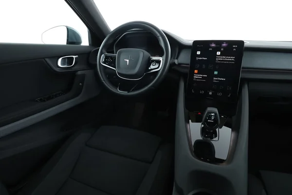 Polestar 2 (2020) — foto 4 van 16
