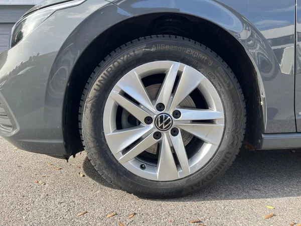 VOLKSWAGEN Golf VIII (2023) — foto 13 van 20