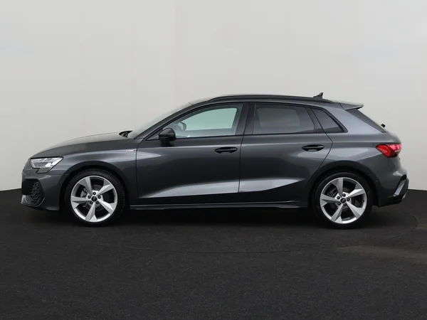 AUDI A3 Sportback (2025) — foto 13 van 18