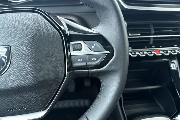 Peugeot 2008 (2025) — foto 7 van 18