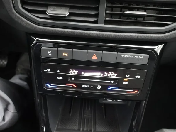 Volkswagen T-Cross (2025) — foto 10 van 29