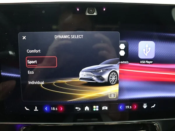 Mercedes-Benz CLA (2026) — foto 13 van 31