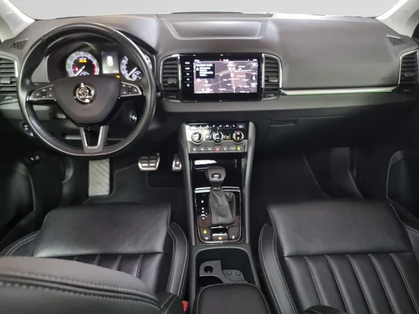 SKODA Karoq (2018) — foto 3 van 23