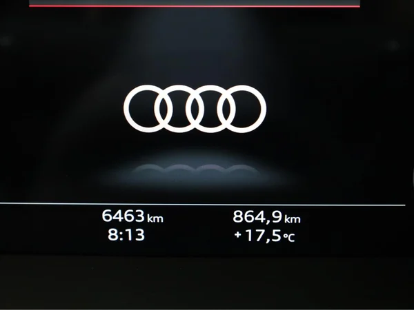 AUDI A3 Sportback (2025) — foto 9 van 21