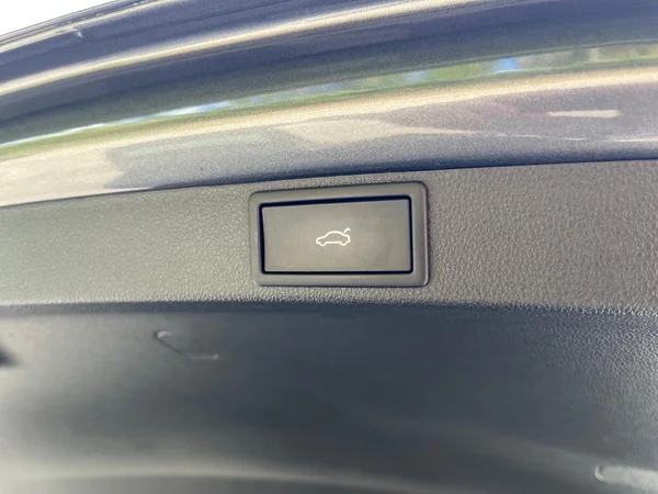 SKODA Octavia Combi (2024) — foto 13 van 22