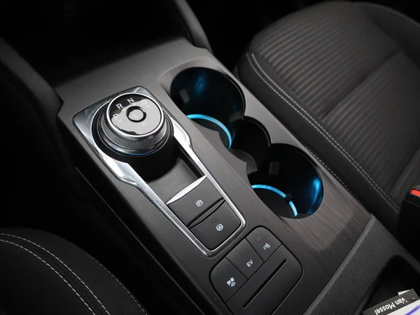 Ford Kuga (2022) — foto 18 van 39