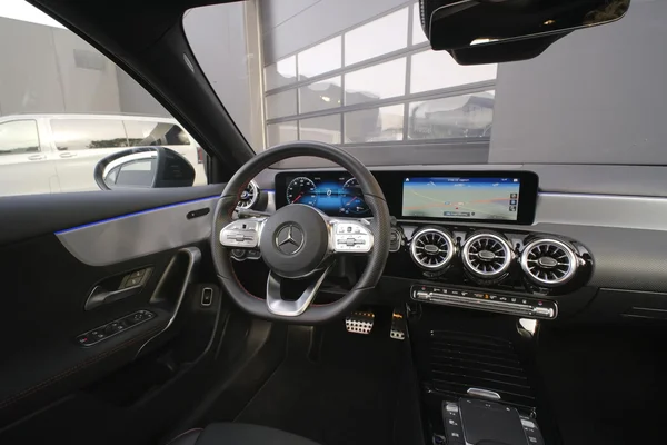 Mercedes-Benz A-Klasse (2024) — foto 2 van 31