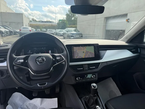 SKODA Kamiq (2022) — foto 20 van 21