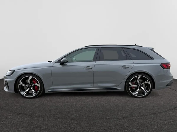 AUDI RS4 Avant (2021) — foto 12 van 30