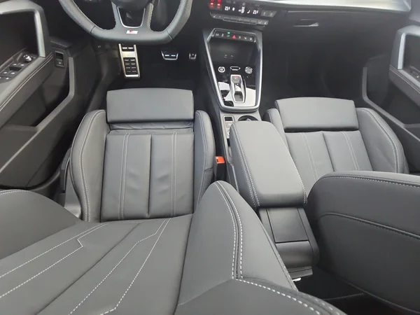 AUDI A3 Sportback PHEV (2025) — foto 5 van 24
