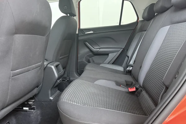 Volkswagen T-Cross (2022) — foto 16 van 17