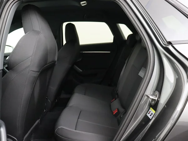 AUDI A3 Sportback (2025) — foto 2 van 18