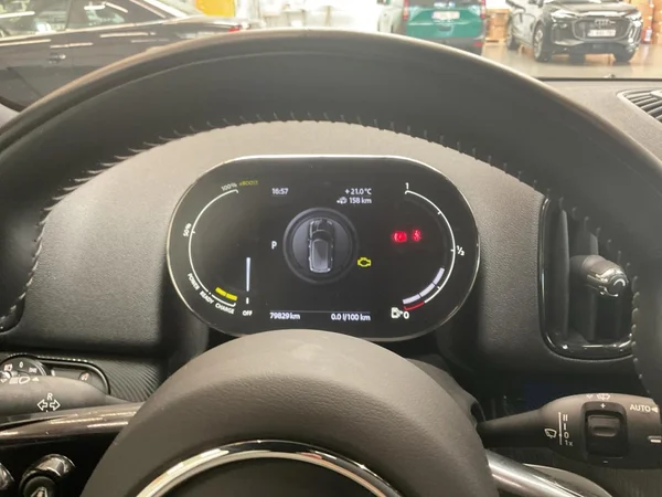 MINI Mini Countryman PHEV (F60 LCI) (2021) — foto 6 van 24