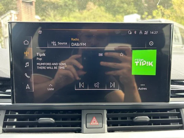 AUDI A4 Avant Dsl (2023) — foto 18 van 38