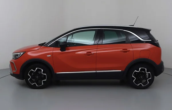 Opel Crossland (2022) — foto 12 van 24