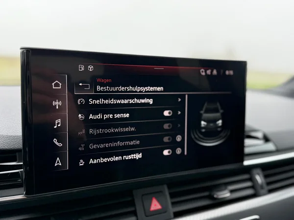AUDI RS4 Avant (2021) — foto 19 van 30